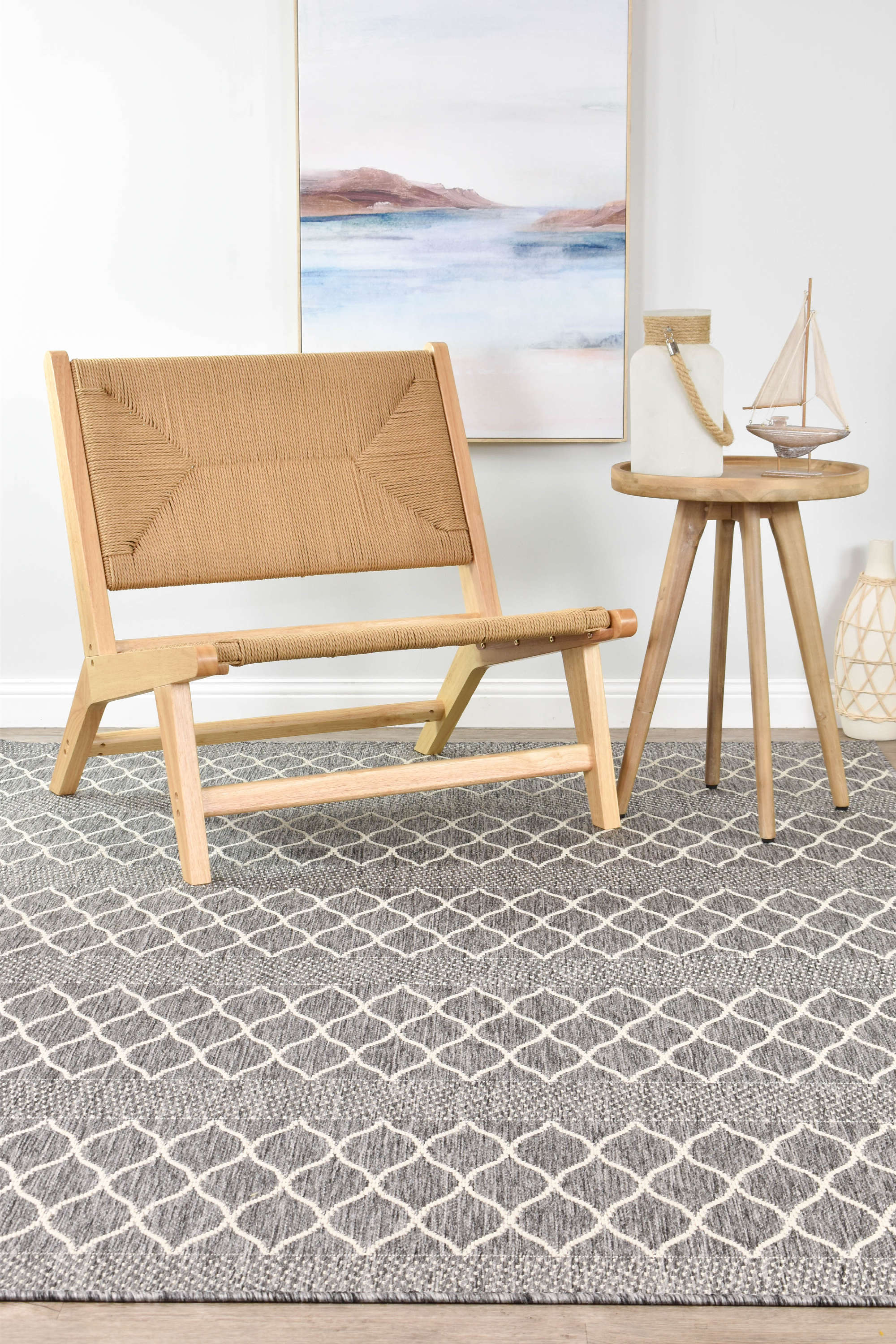 Affordable and Durable Alaska Grey Machine - Made Polypropylene Rug for Indoors and Outdoors