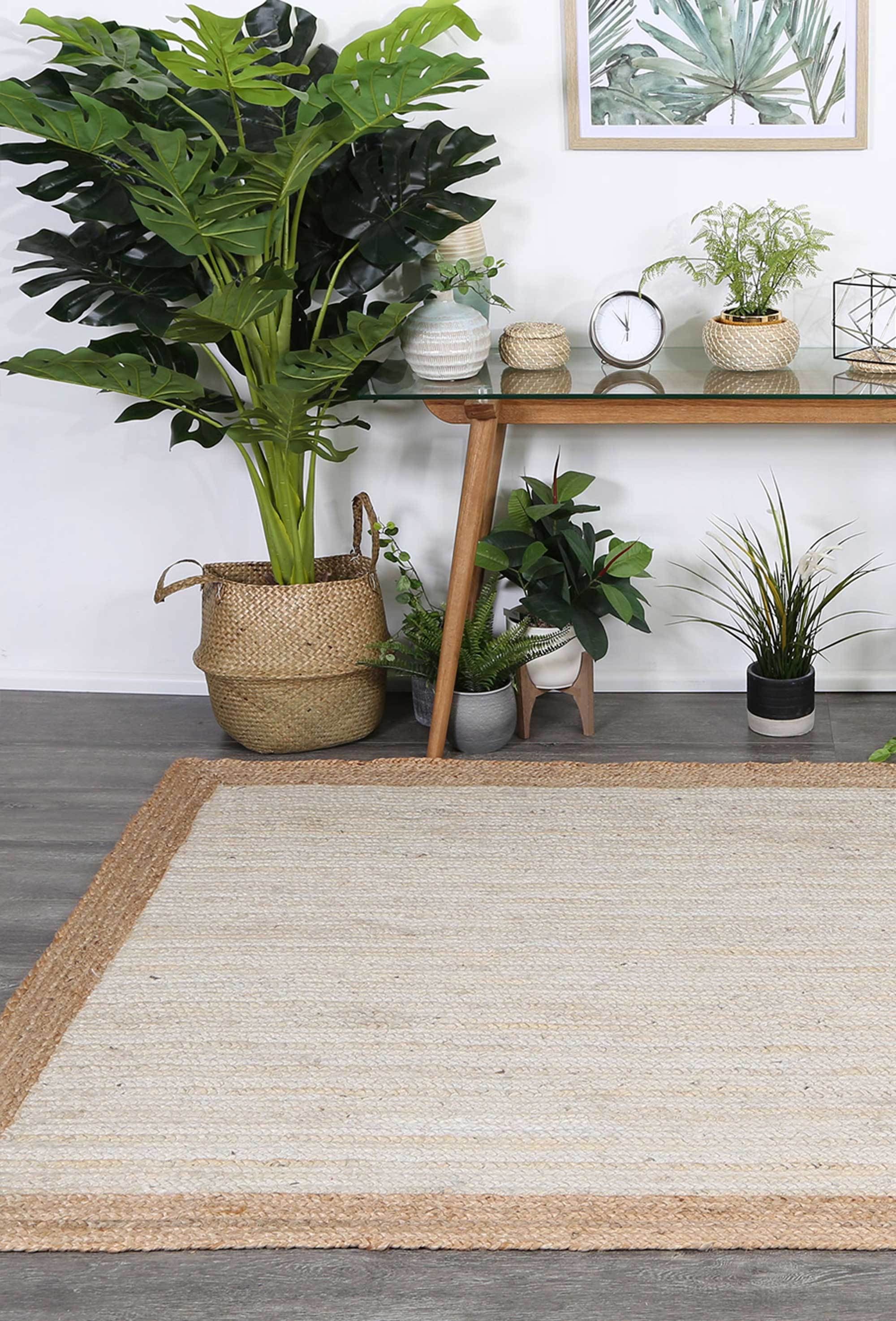 Hampton Light Pink Jute Centre Rug - Ideal for Decor