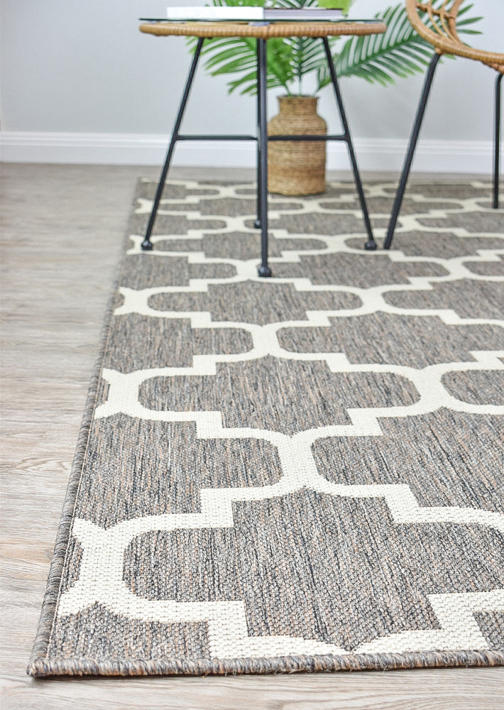 Durable and Washable 968 - W71E Alaska Beige Rug for Indoors and Outdoors