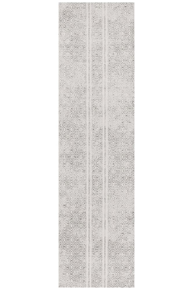 Hot Deal! Oasis Salma Tribal Runner Rug in White and Grey