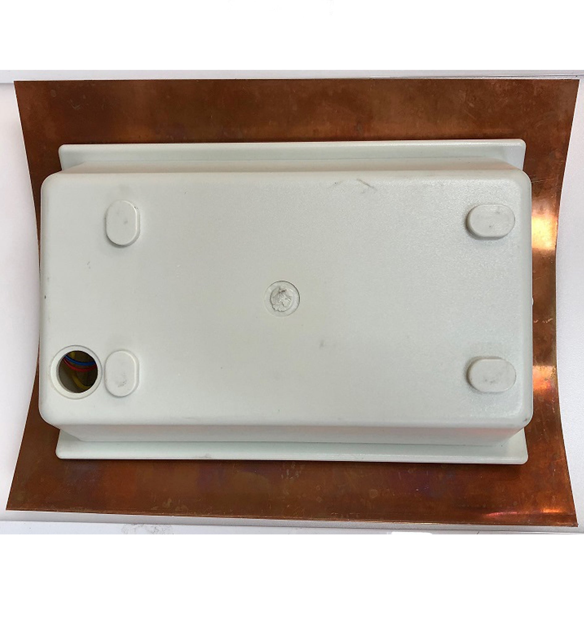 NED: IP54 Exterior Grilled Surface-Mounted Wall Lights for Versatile Use