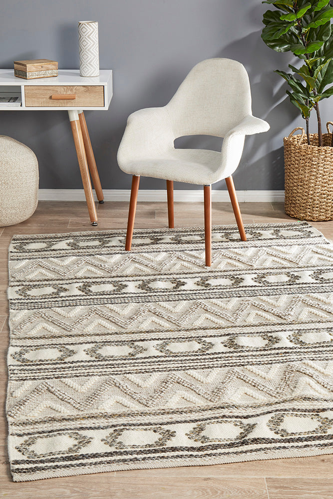 Exquisite Miller Rhythm Hand - Loomed Tap Stone Wool - Cotton Viscose Rug