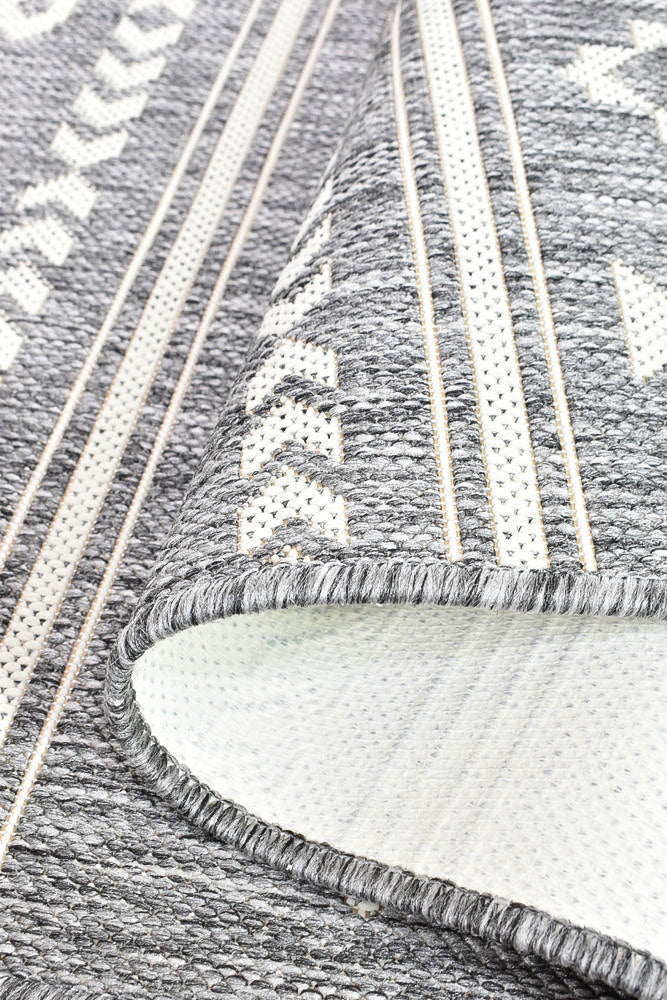 Hot Deal: Alaska Grey Cream Washable Rug
