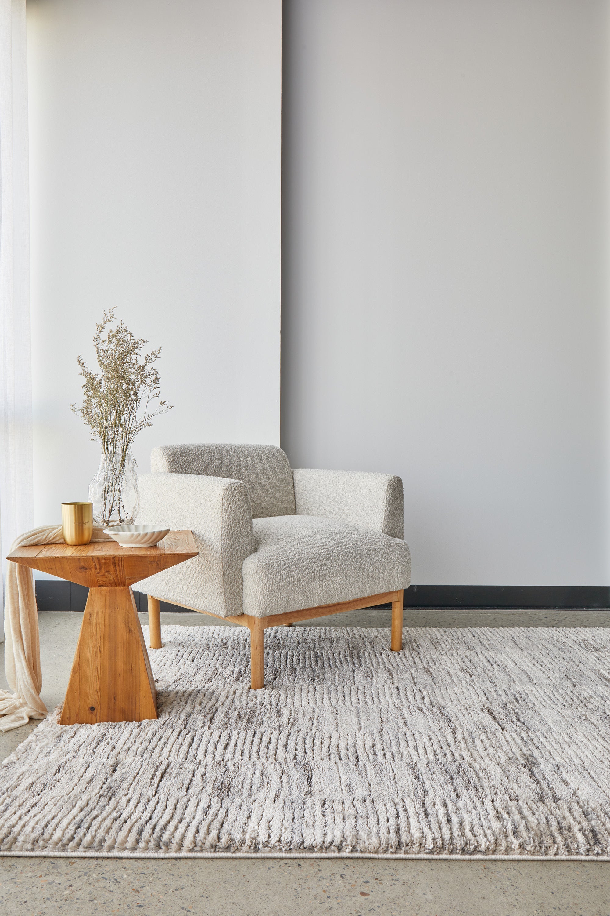 Himali Fin Luxury Steel Shag Rug with Unique Textured Effect