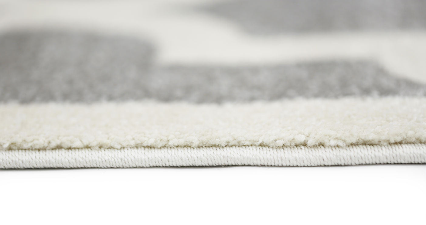 Piccolo Kids Rug: Light Grey & White Lattice Pattern - Ideal Choice