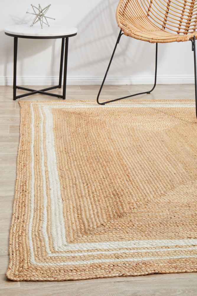 Noosa 111 Hand-Braided Natural Jute Rug with Stylish Designs