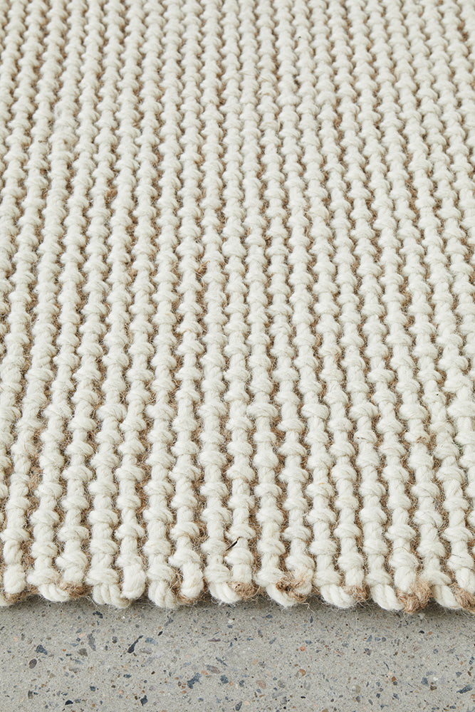 Harlow Cove Cream Hand - Knotted Rug: A Modern Coastal Gem