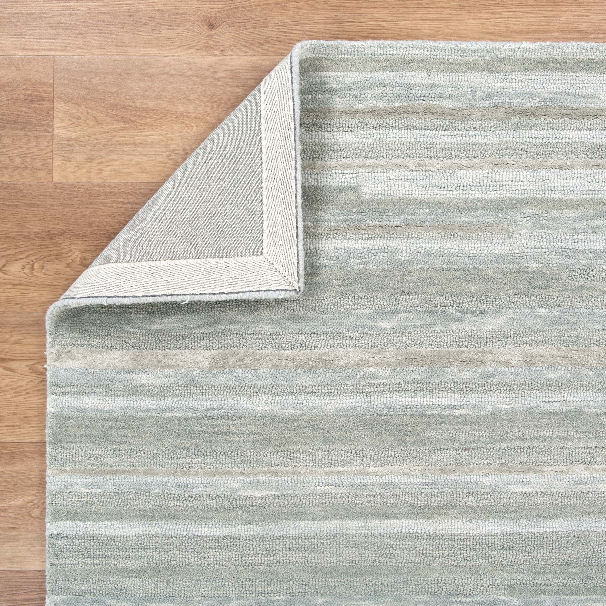 Les Nomades Hand - Tufted Linear Light Ash 100% Wool Rug for Modern Spaces