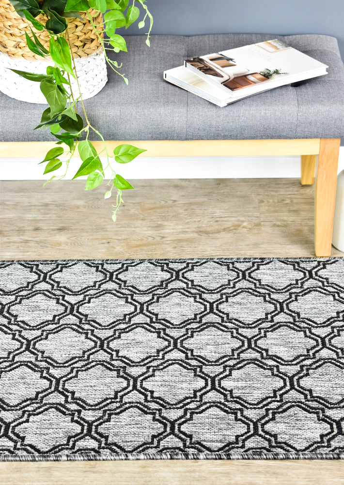 Affordable Alaska Grey Rug - Ideal for Indoors & Outdoors