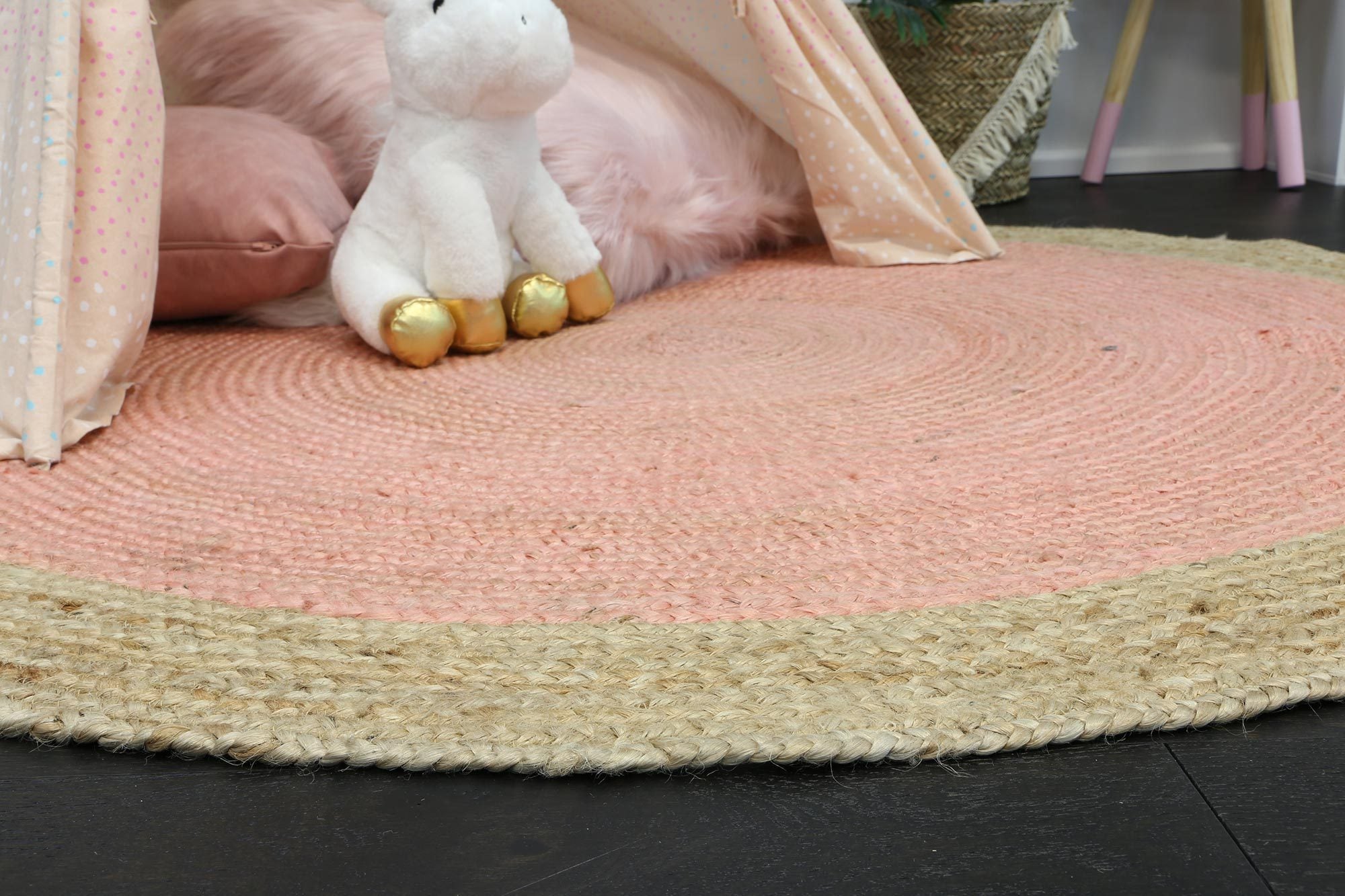 Discount Hampton Pink Round Jute Centre Rug for Coastal Decor