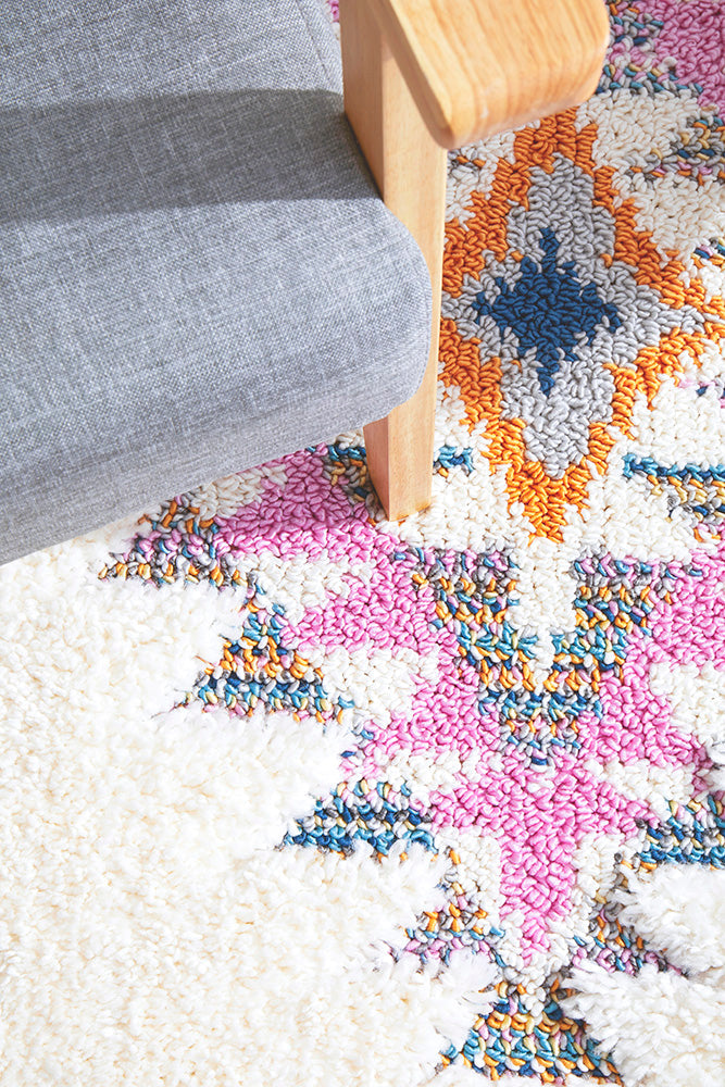 Stunning Amsterdam Layla Multi Rug with Nomadic Motif and Colorful Tassels