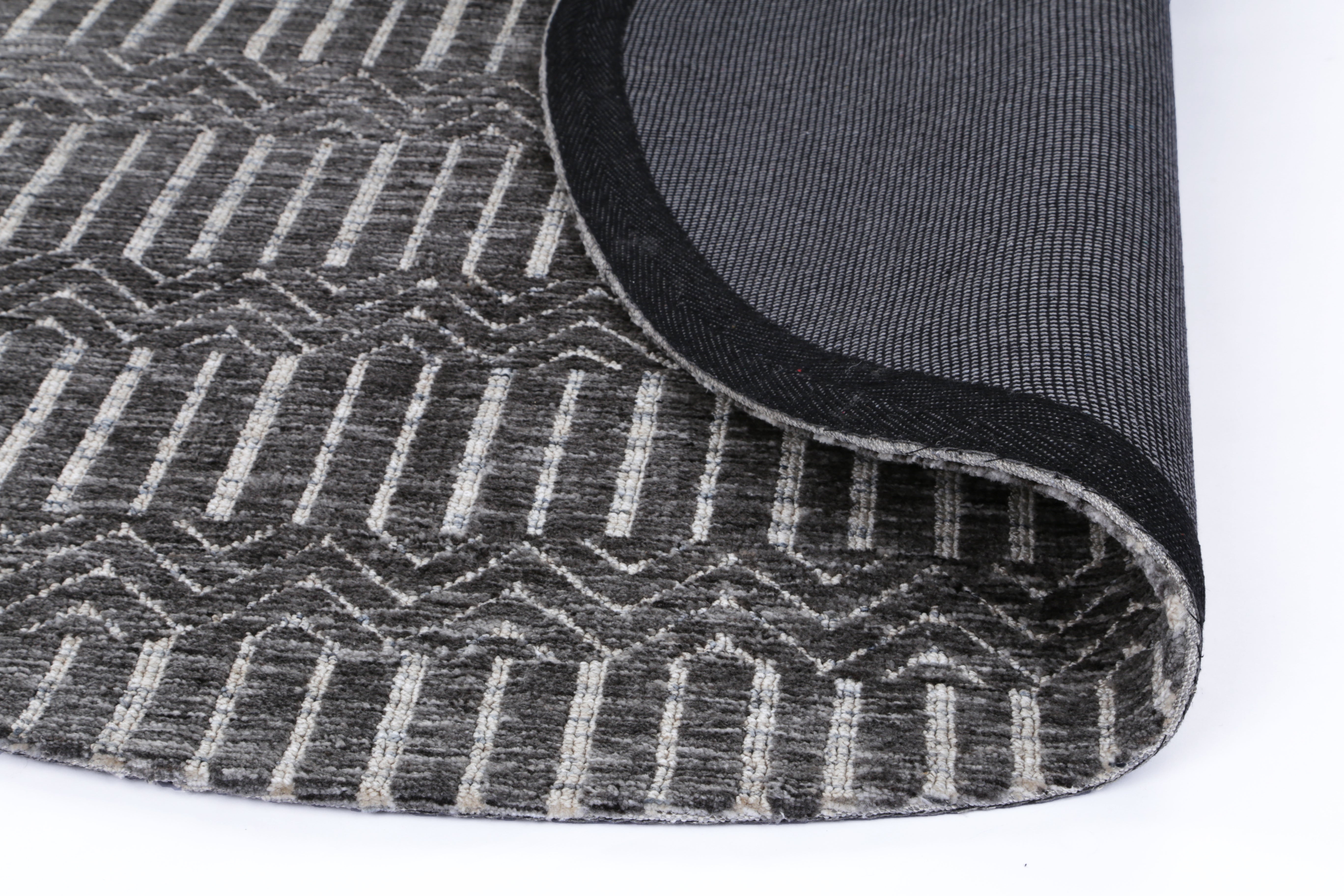 Round Cotton Blend Rug in Charcoal and Beige from Ambarsar Attari