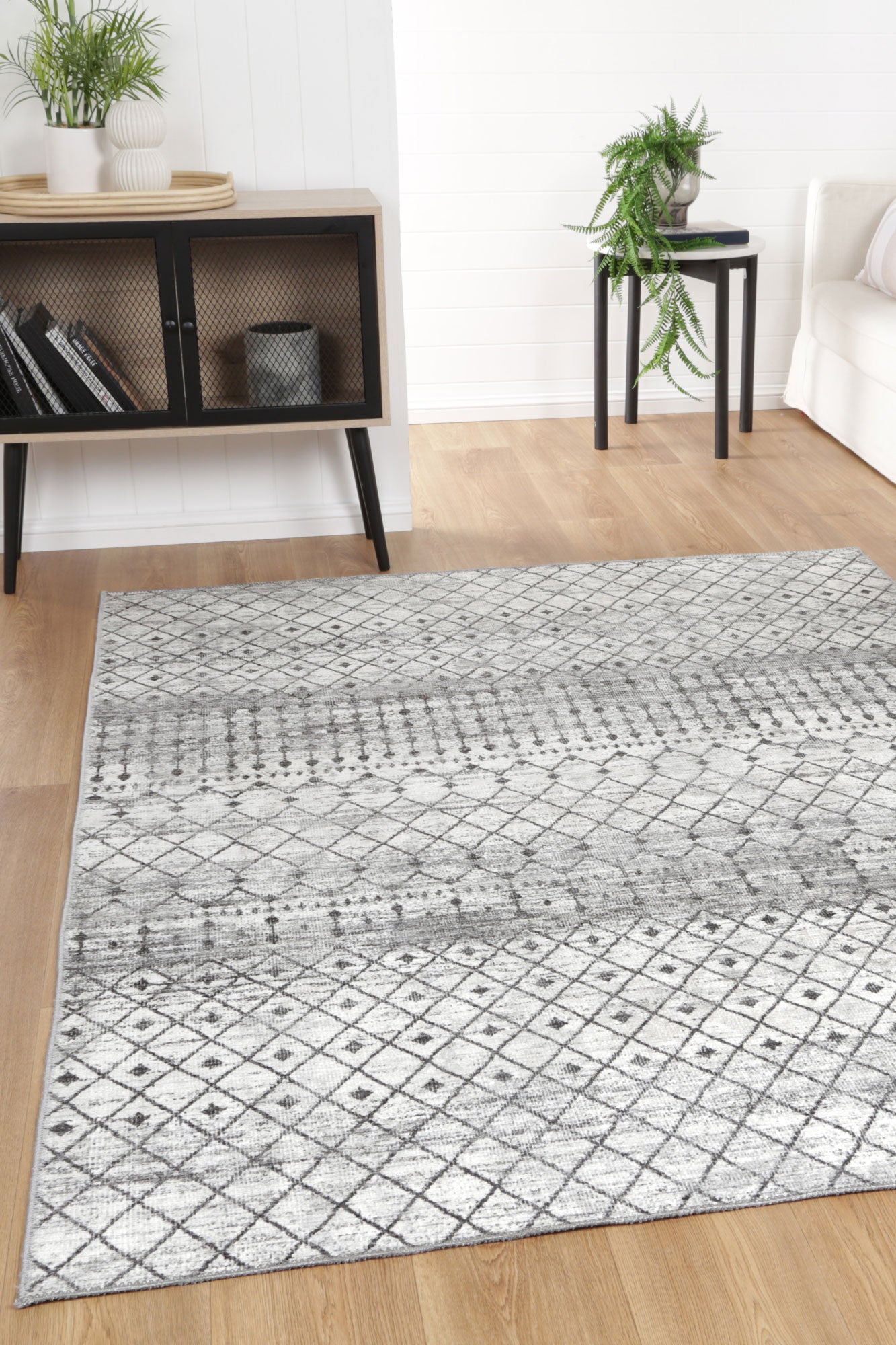 Machine Washable Heritage Andre Rug for Busy Families