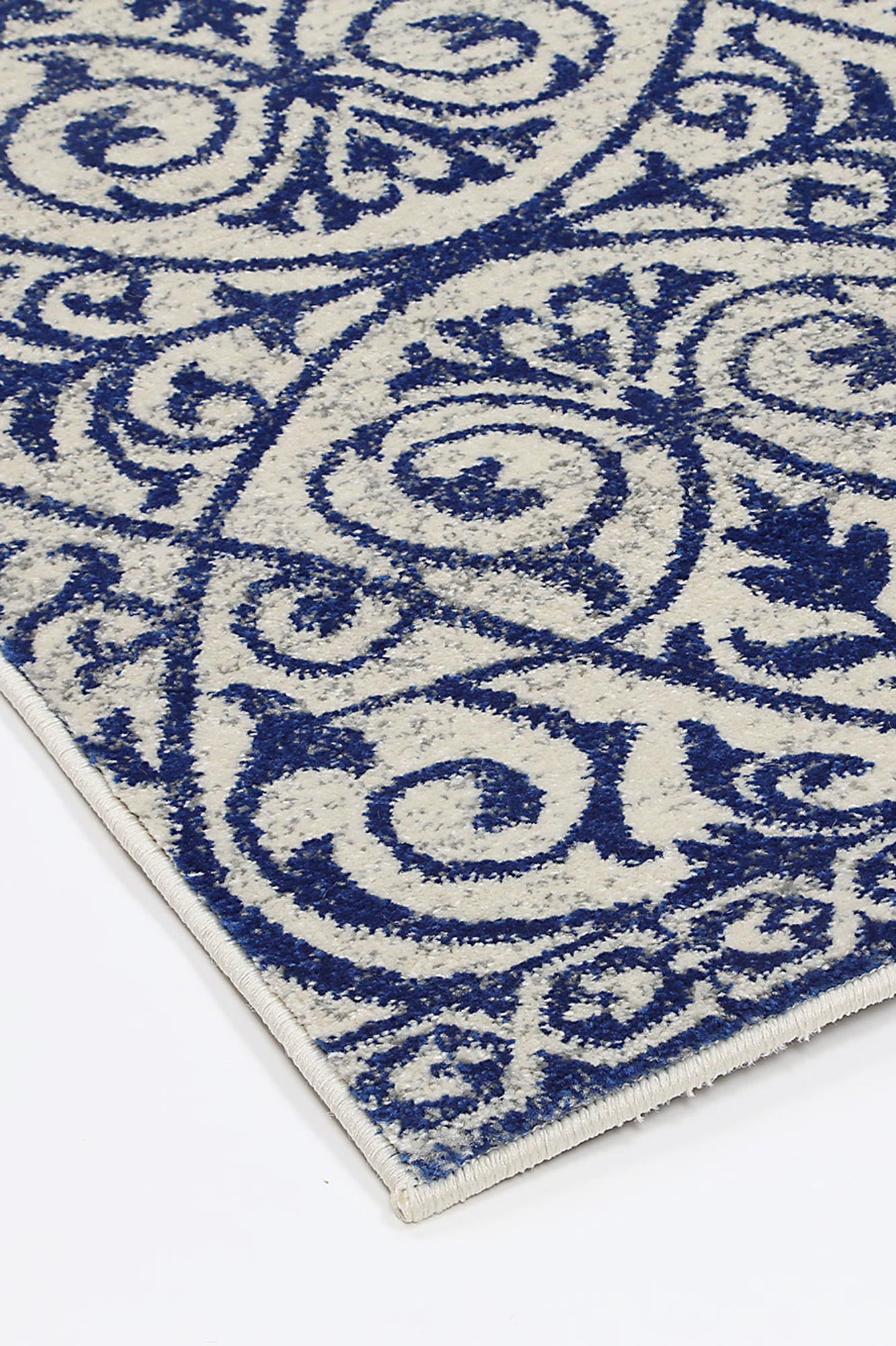 Hot! Exquisite Blue & Ivory Katherine Rug
