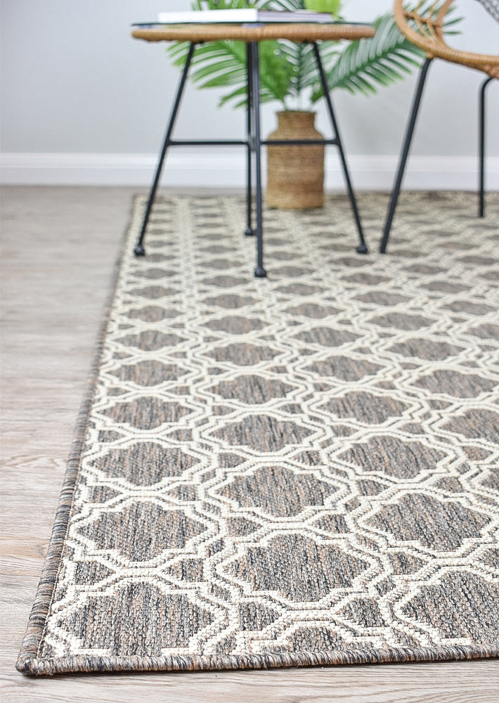 Durable and Washable 9892 - W71E Alaska Beige Polypropylene Rug