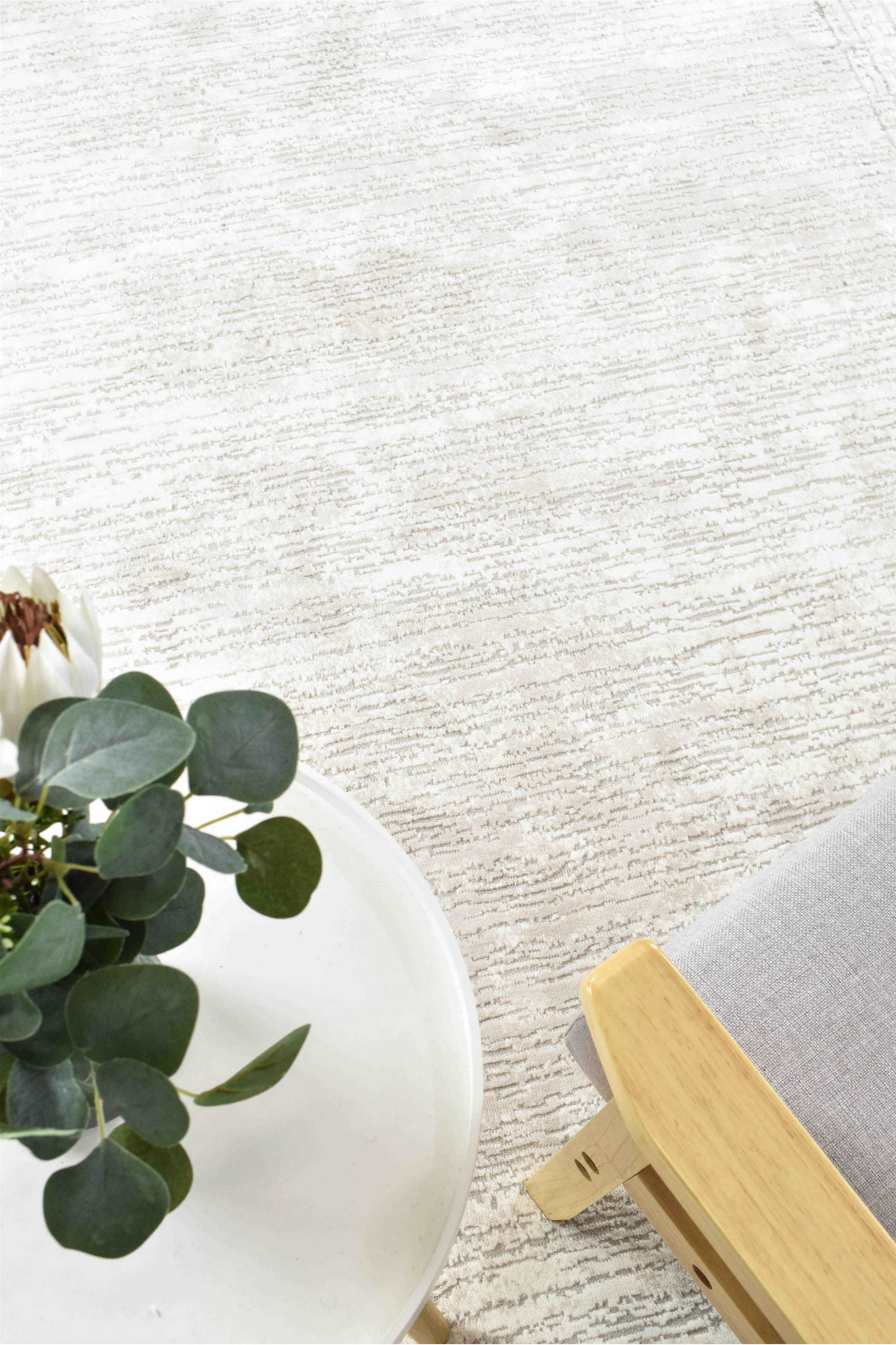 Amara 25420A Beige Elegant Non - shedding Cozy Rug