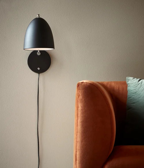 Exclusive Alexander 16 Black Wall Light - Timeless Design with Great Functionality