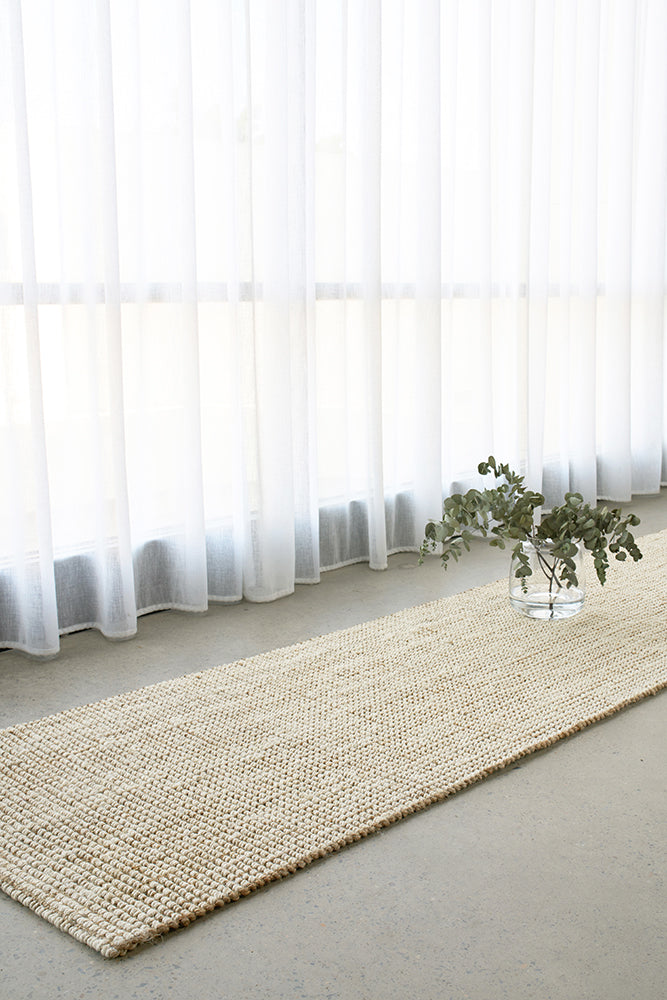 Hot Deal! Madras Marlo White Runner Rug