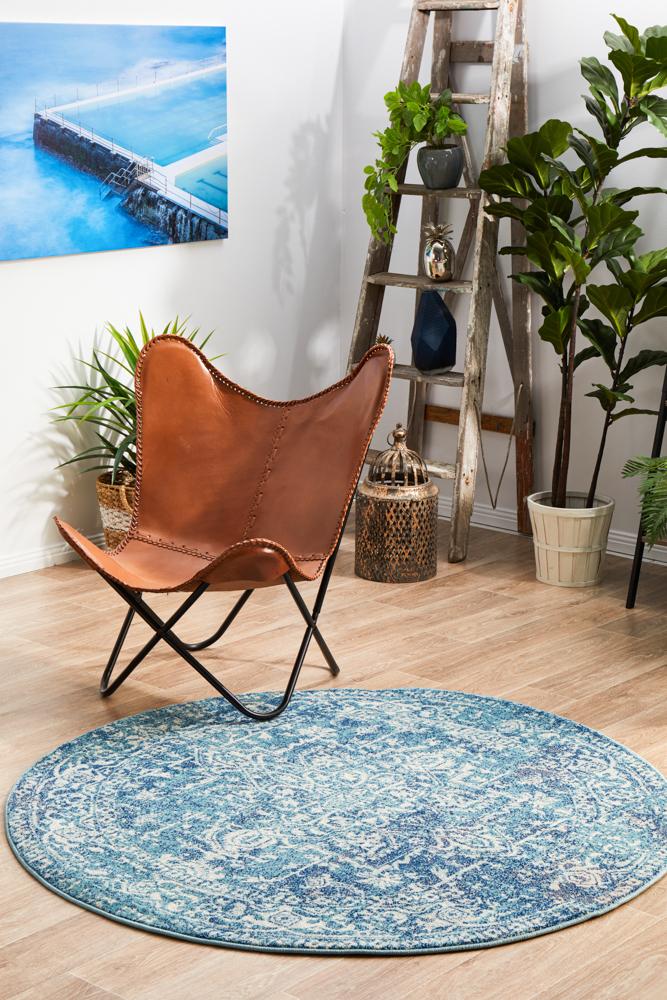 Evoke Muse Blue Transitional Round Polypropylene Rug with Floral Medallion