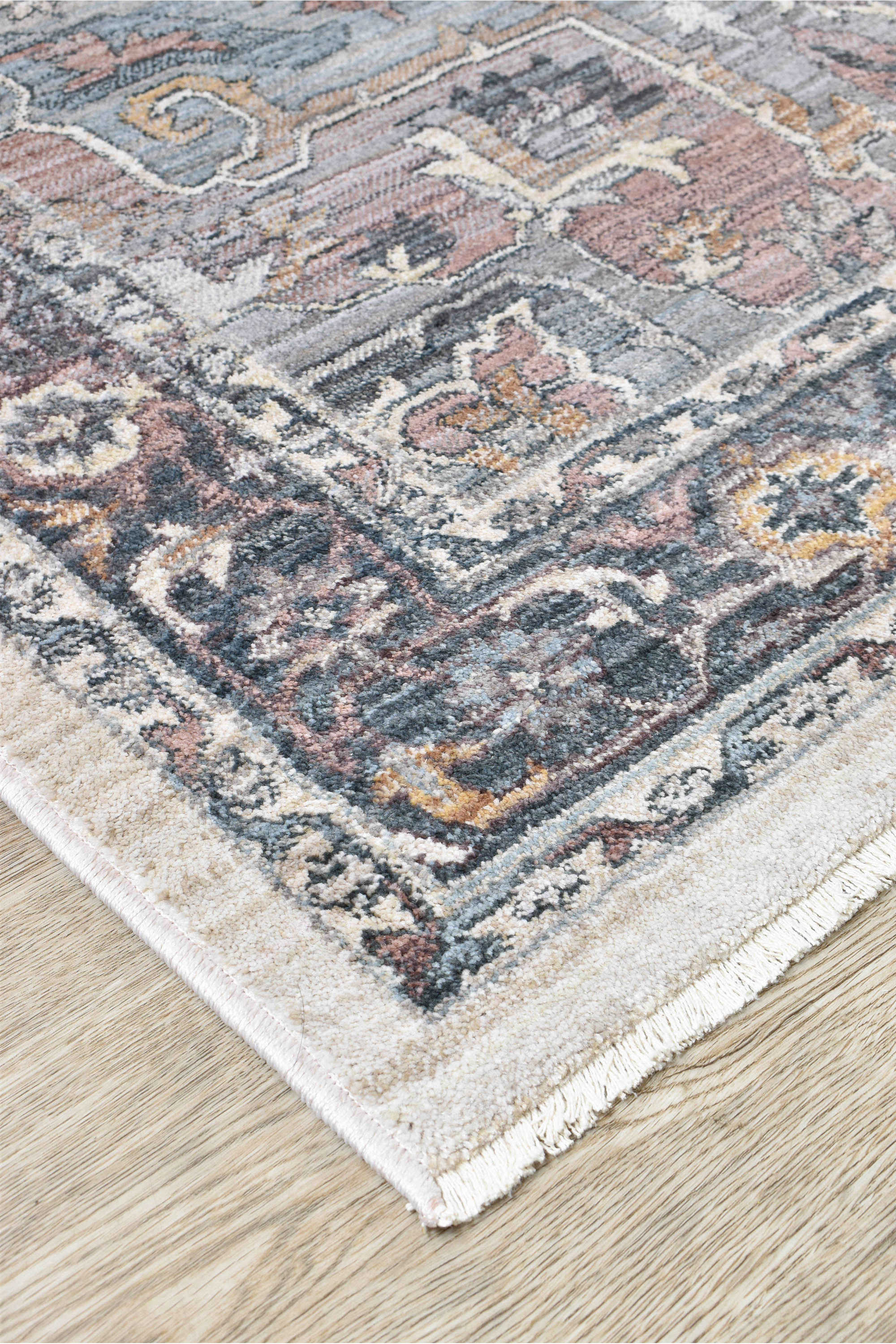 Luxurious Turkish Novara 0D412A Aurelia Rug in Soft Pink