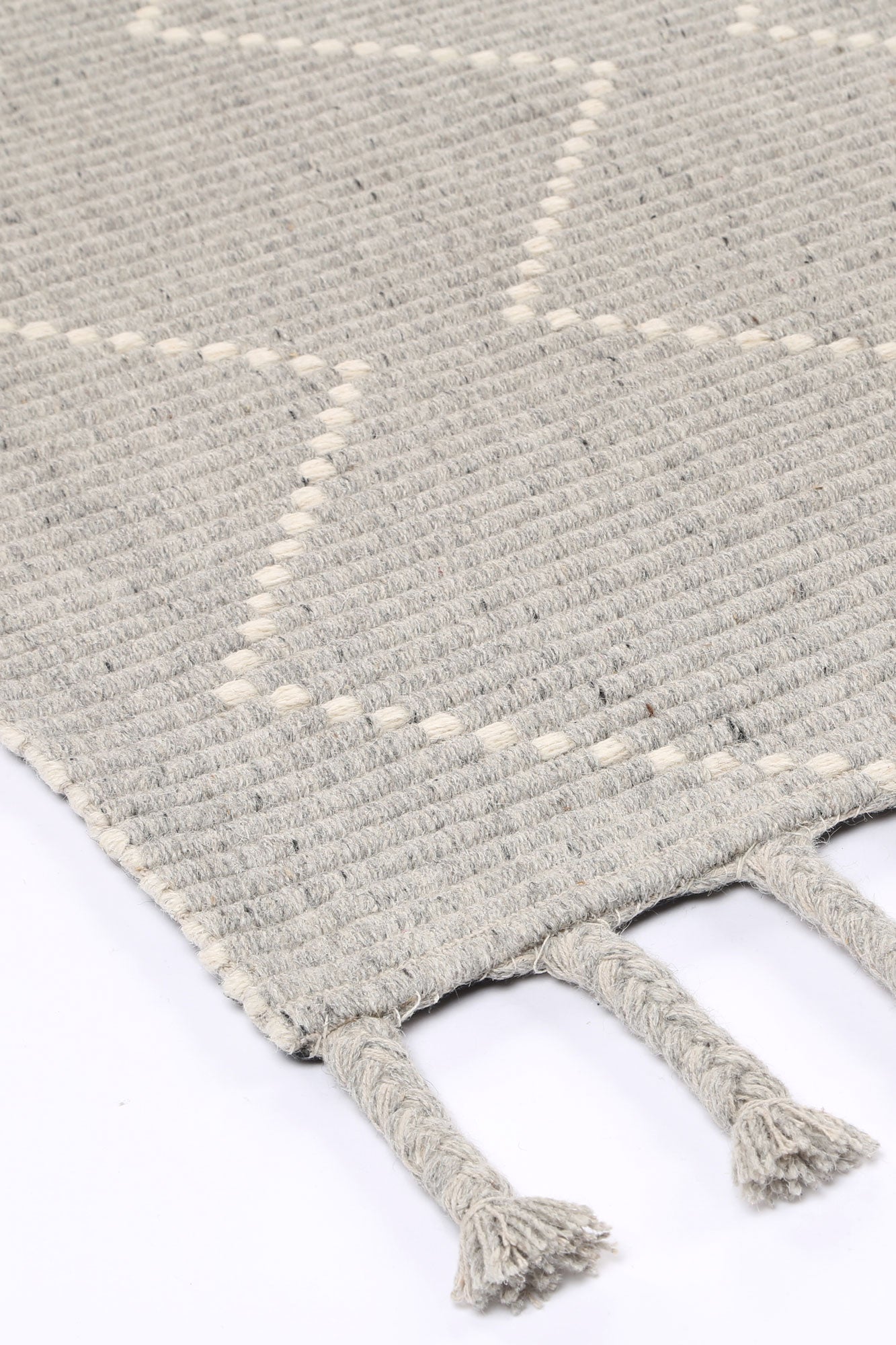 Exclusive Anjuna Grey Wool Blend Zig - Zag Rug for Your Cozy Home