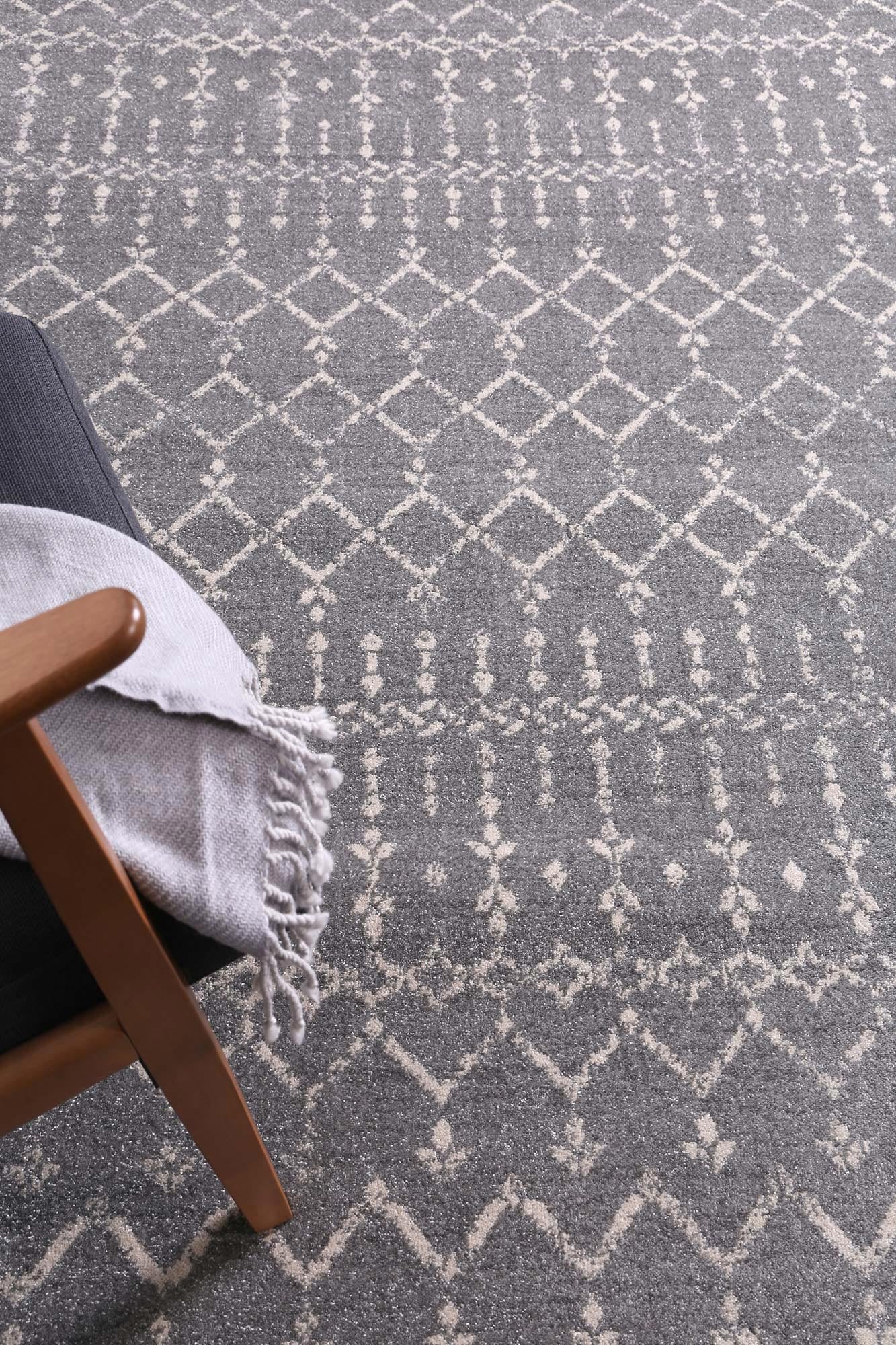 Stunning Cassiday Grey and Ivory Handwoven Rug