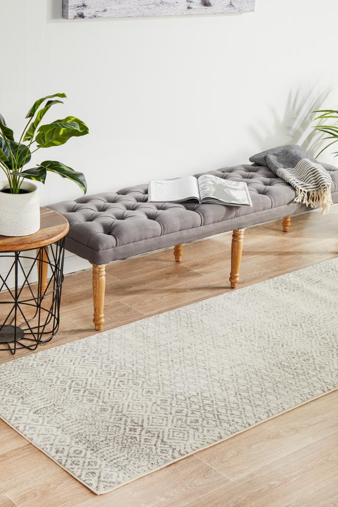 Grey Transitional Evoke Runner Rug with Diamond Motif