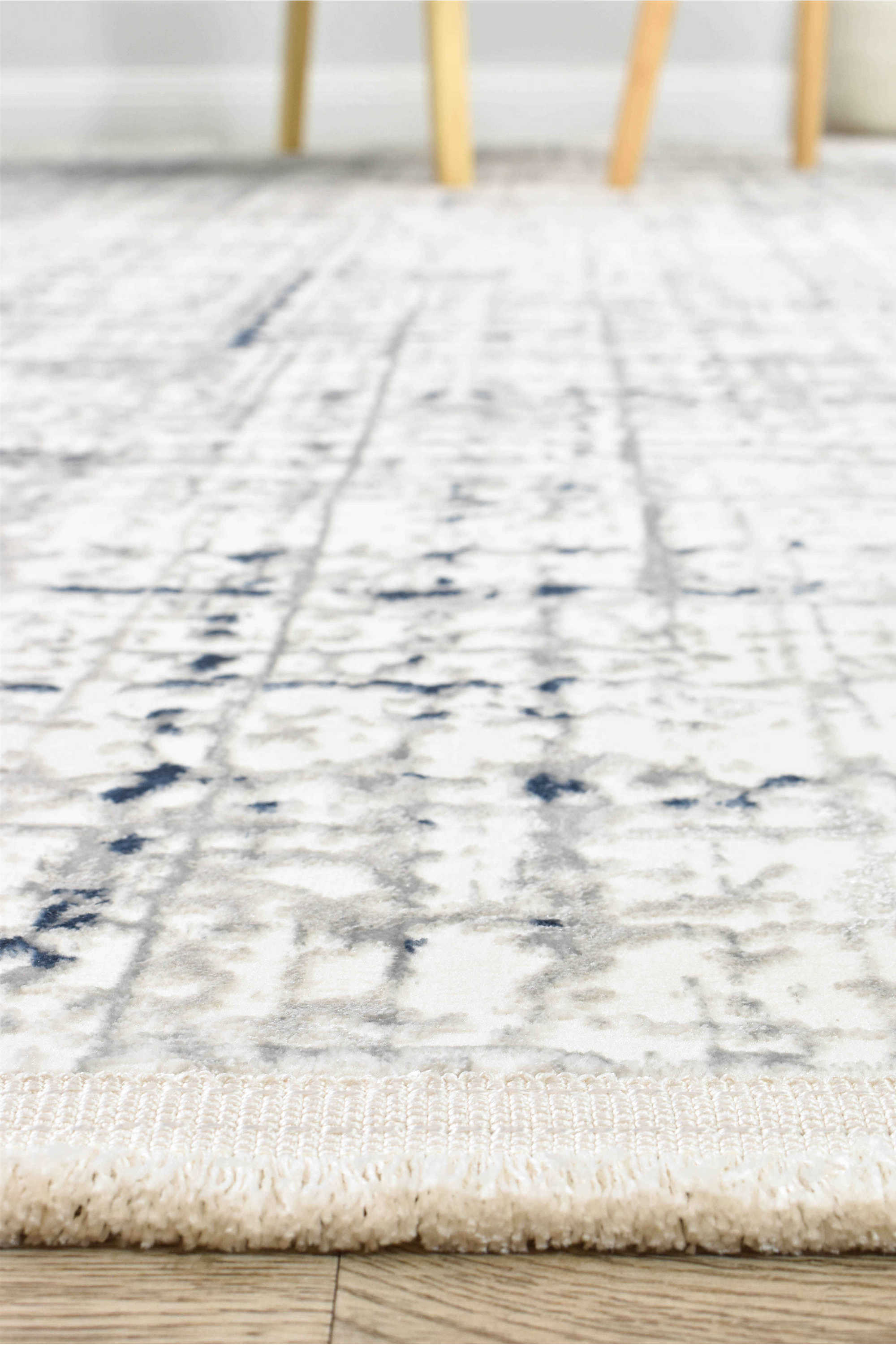 Harmonia 25406A Soft Tiger White Rug with Silky Sheen