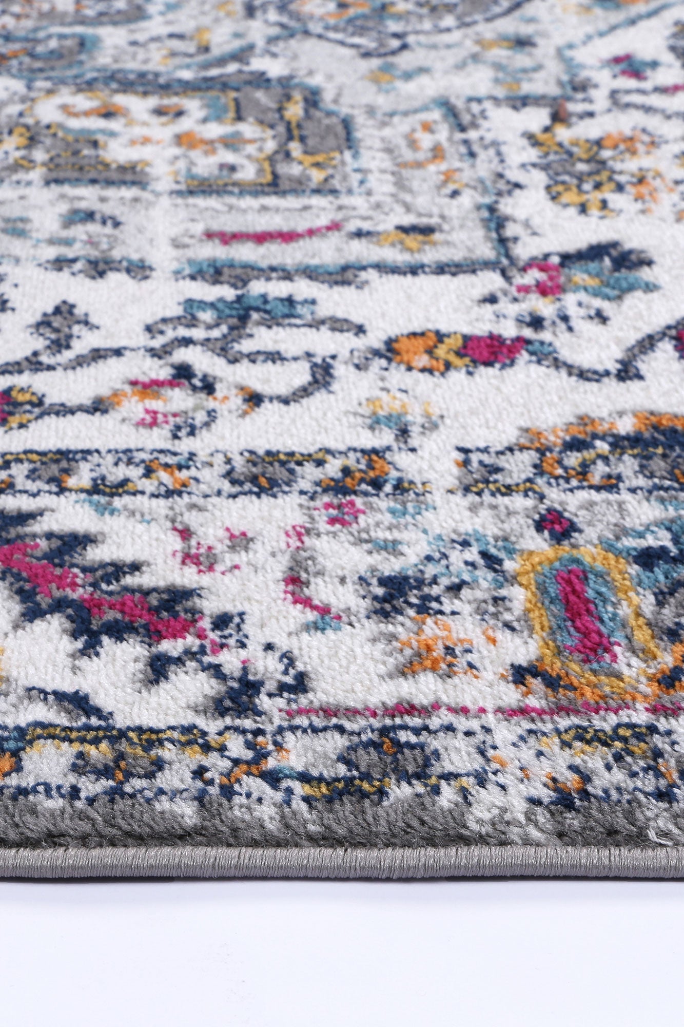 Multi-Style Traditional Polypropylene Rug from Ligures Collection