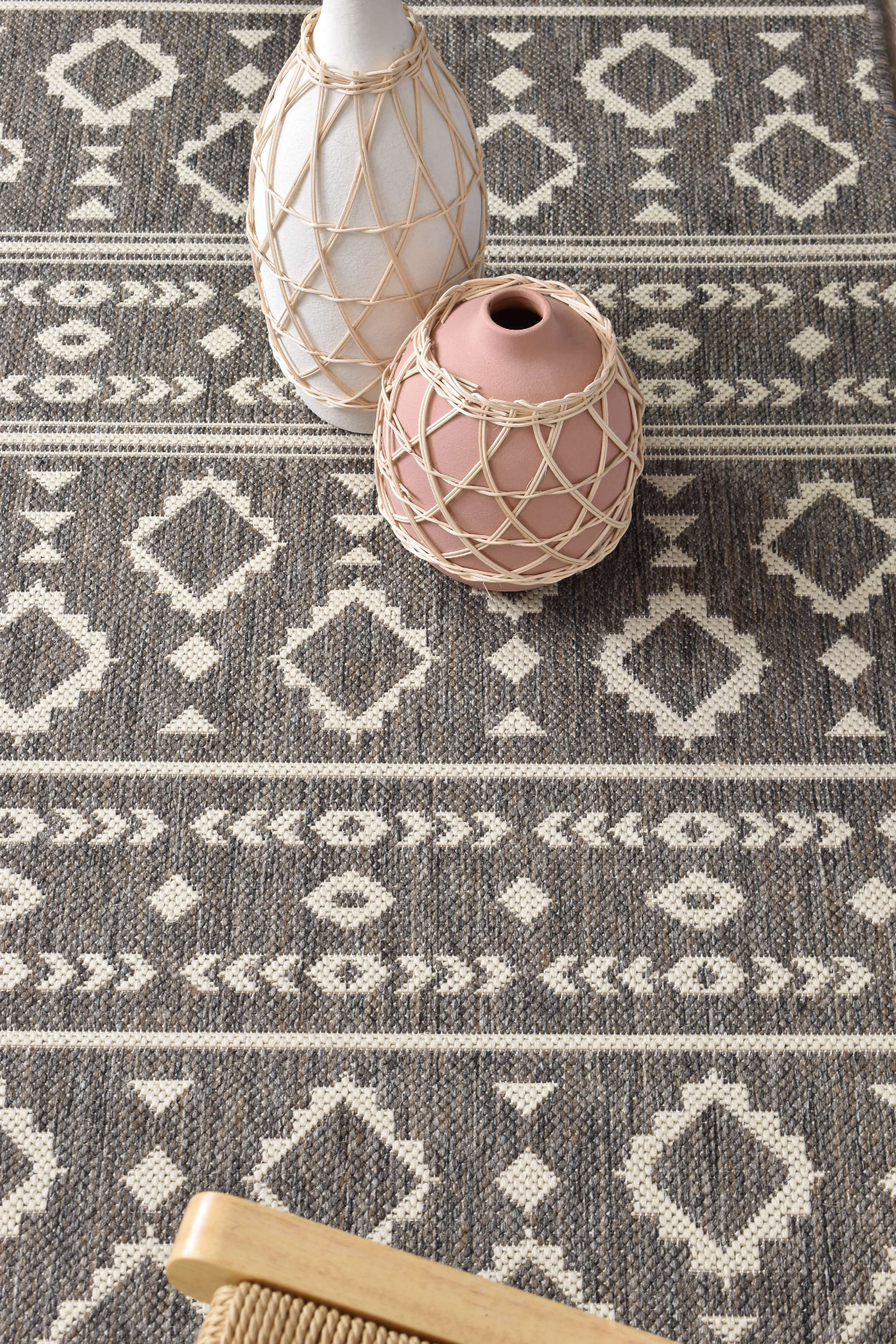 Affordable Alaska Brown Washable Rug - Ideal for Indoors & Outdoors