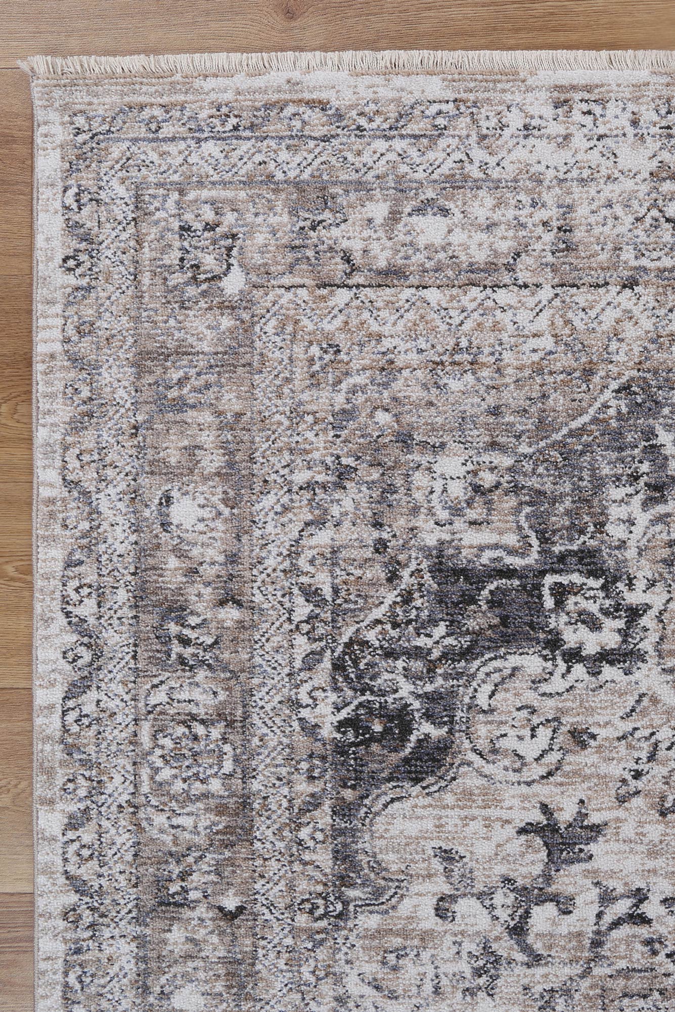 Annapolis Samarkad Traditional Soft and Durable Ash Rug