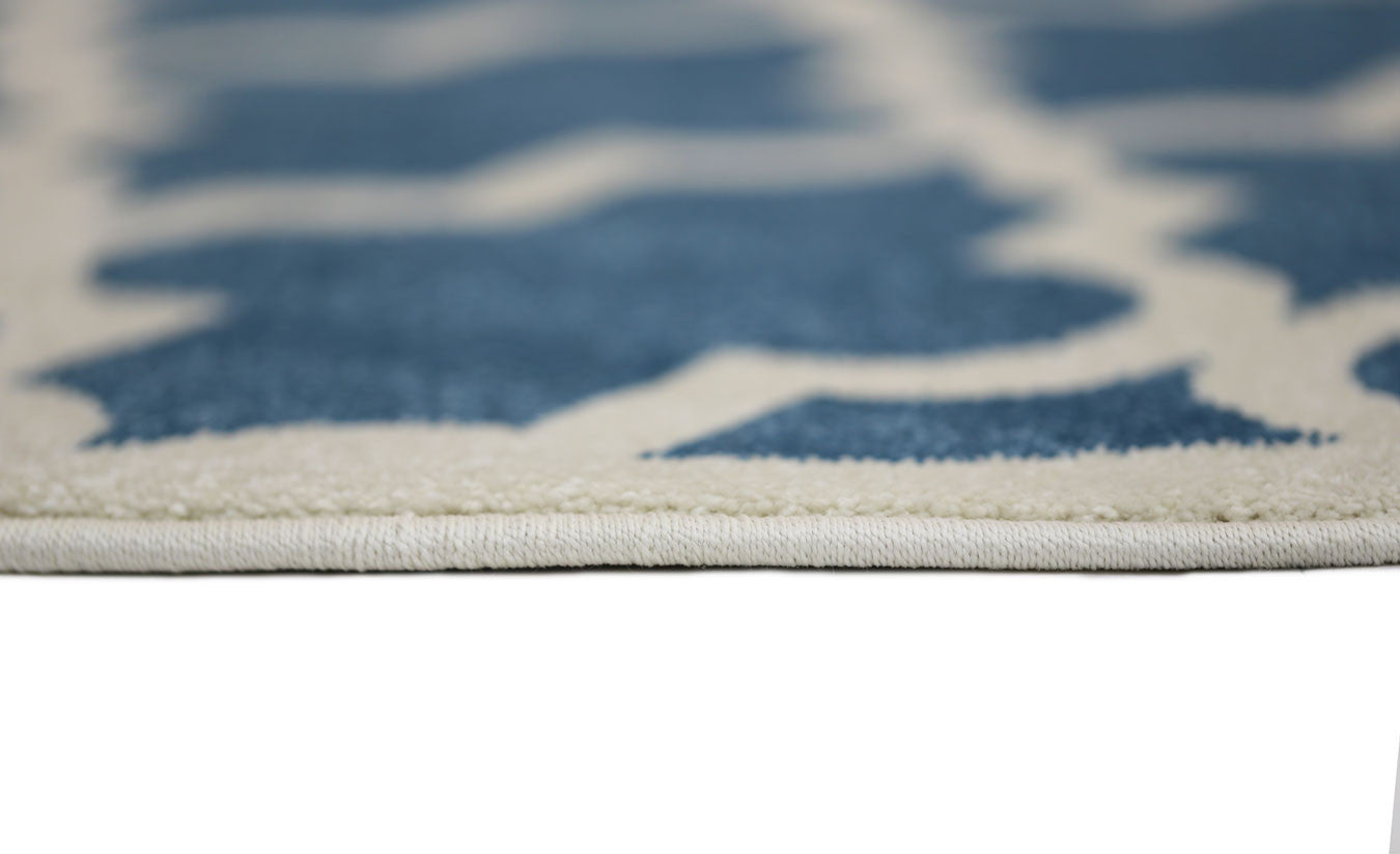 Piccolo Kids Rug with Blue and White Lattice Pattern for Endless Fun