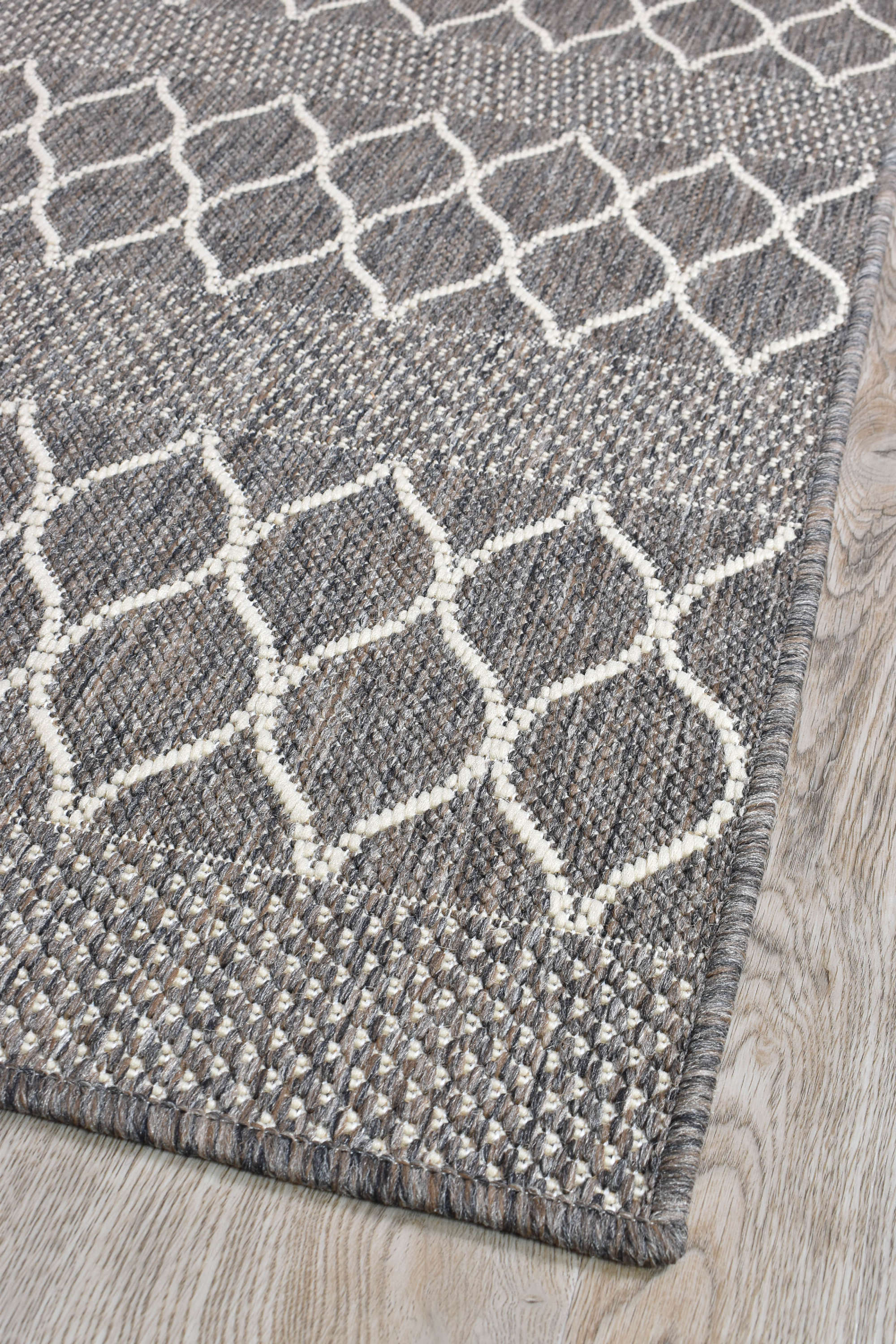 Durable Brown Alaska Runner Rug 6826 - W71E for Indoors & Outdoors