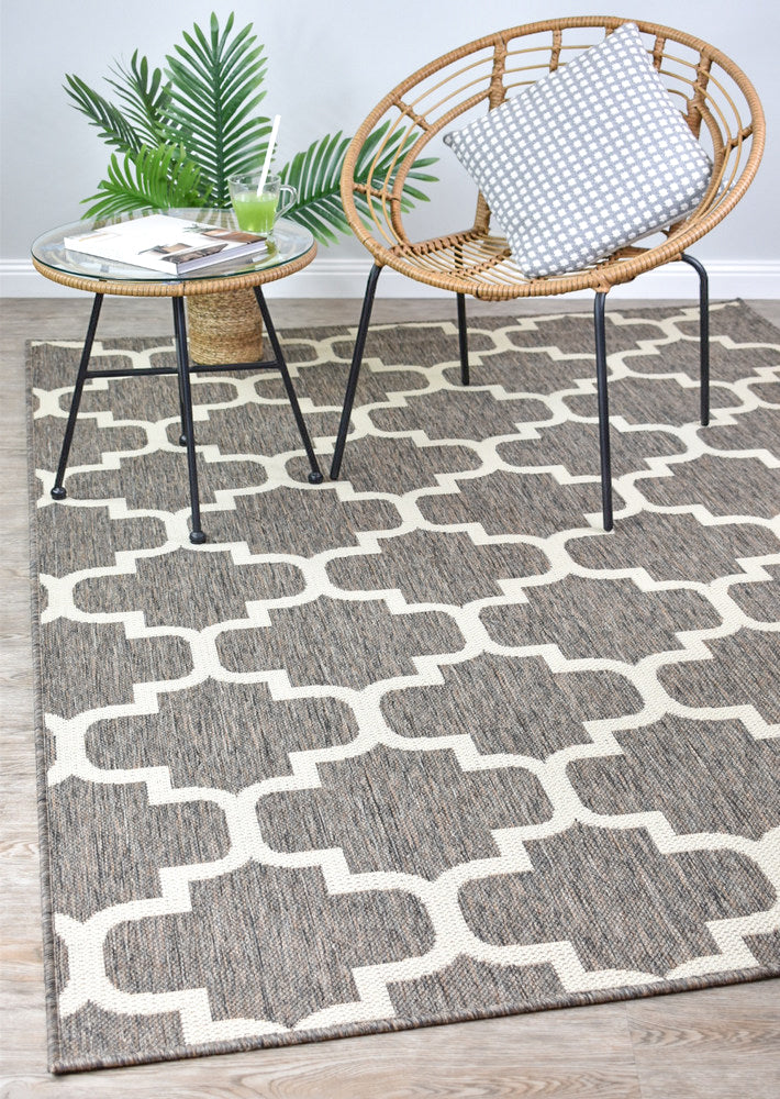 Durable and Washable 968 - W71E Alaska Beige Rug for Indoors and Outdoors