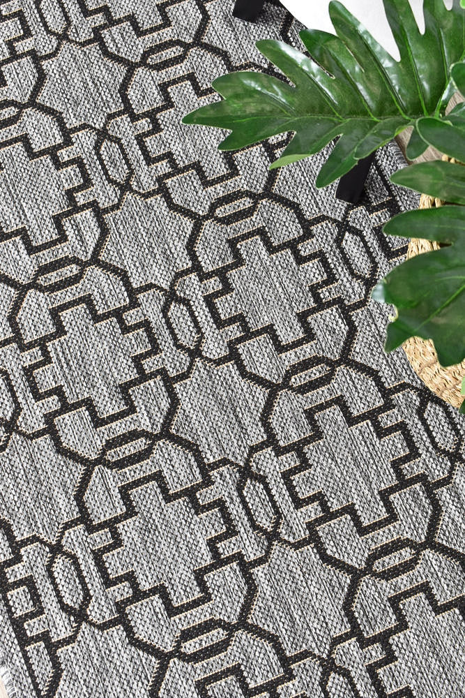 Durable and Washable Alaska Grey - Black Rug in Various Sizes