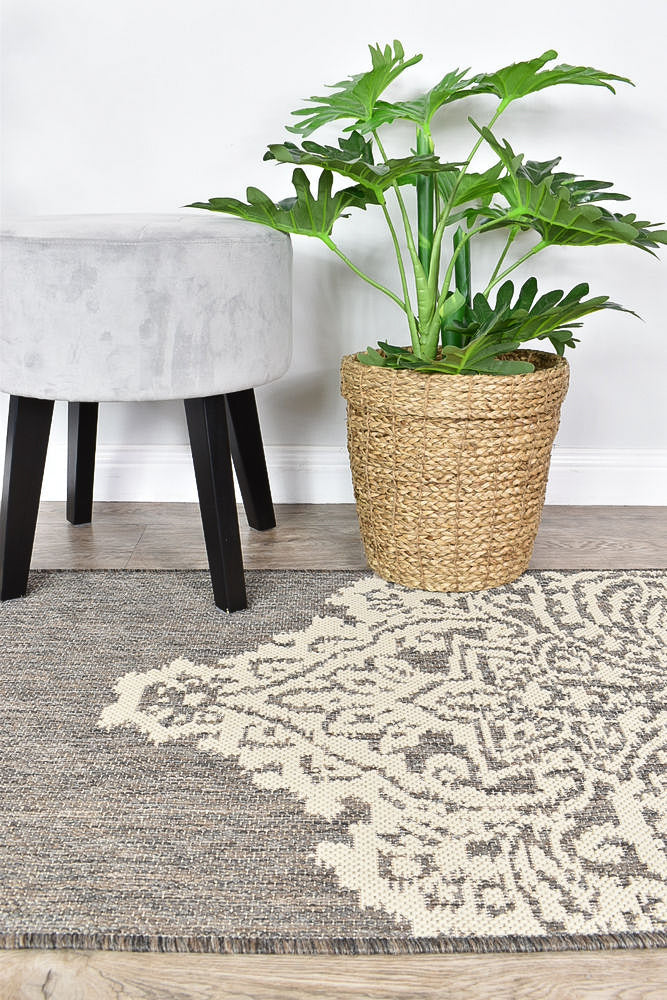 Affordable Alaska Runner Brown Cream Rug - Ideal for Indoors & Outdoors