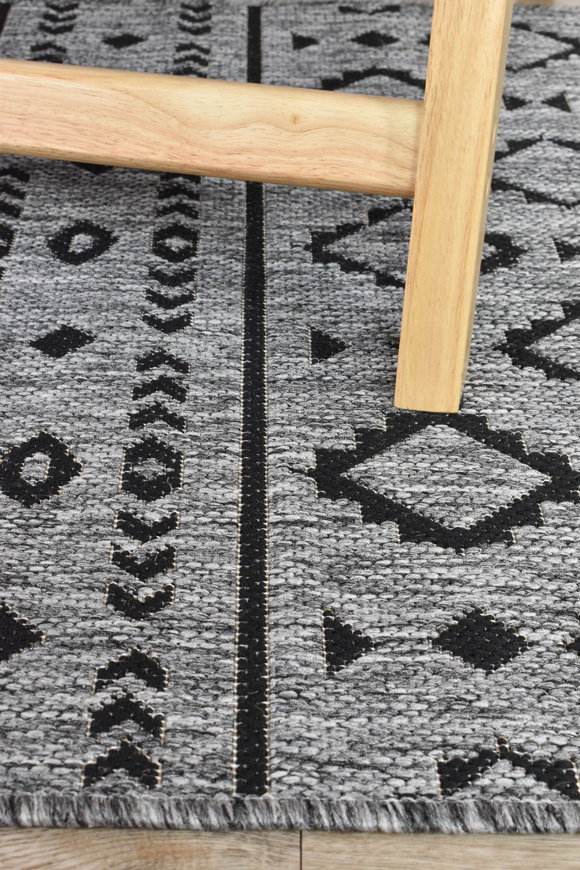 Affordable Alaska Runner Rug in Dark Grey for Indoor & Outdoor Use