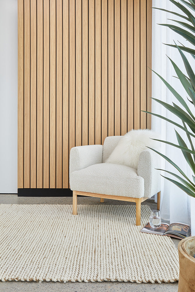 Harlow Cove Cream Hand - Knotted Rug: A Modern Coastal Gem