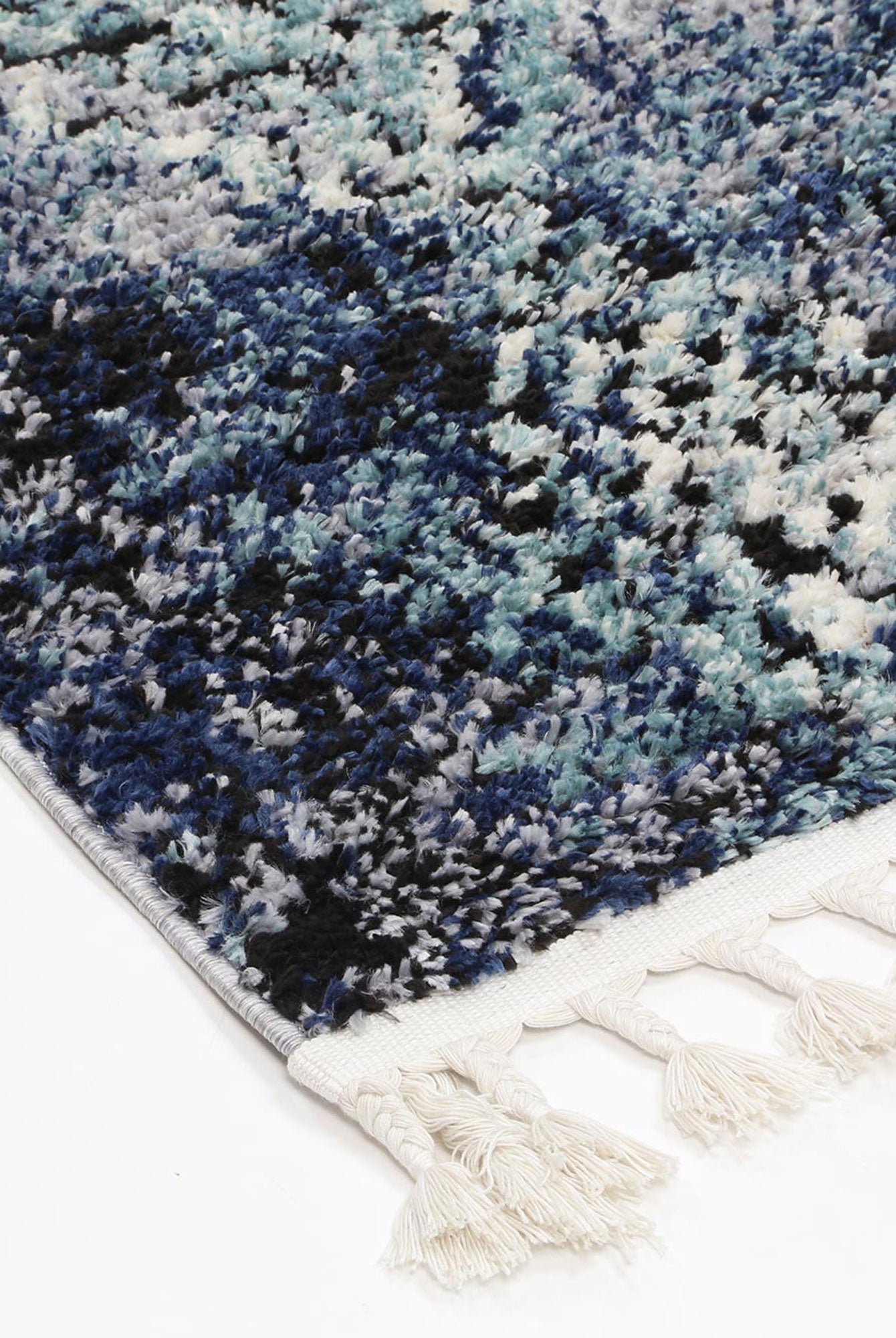 Myk Navy Blue Diamond Rug - Ideal for Scandinavian Decor