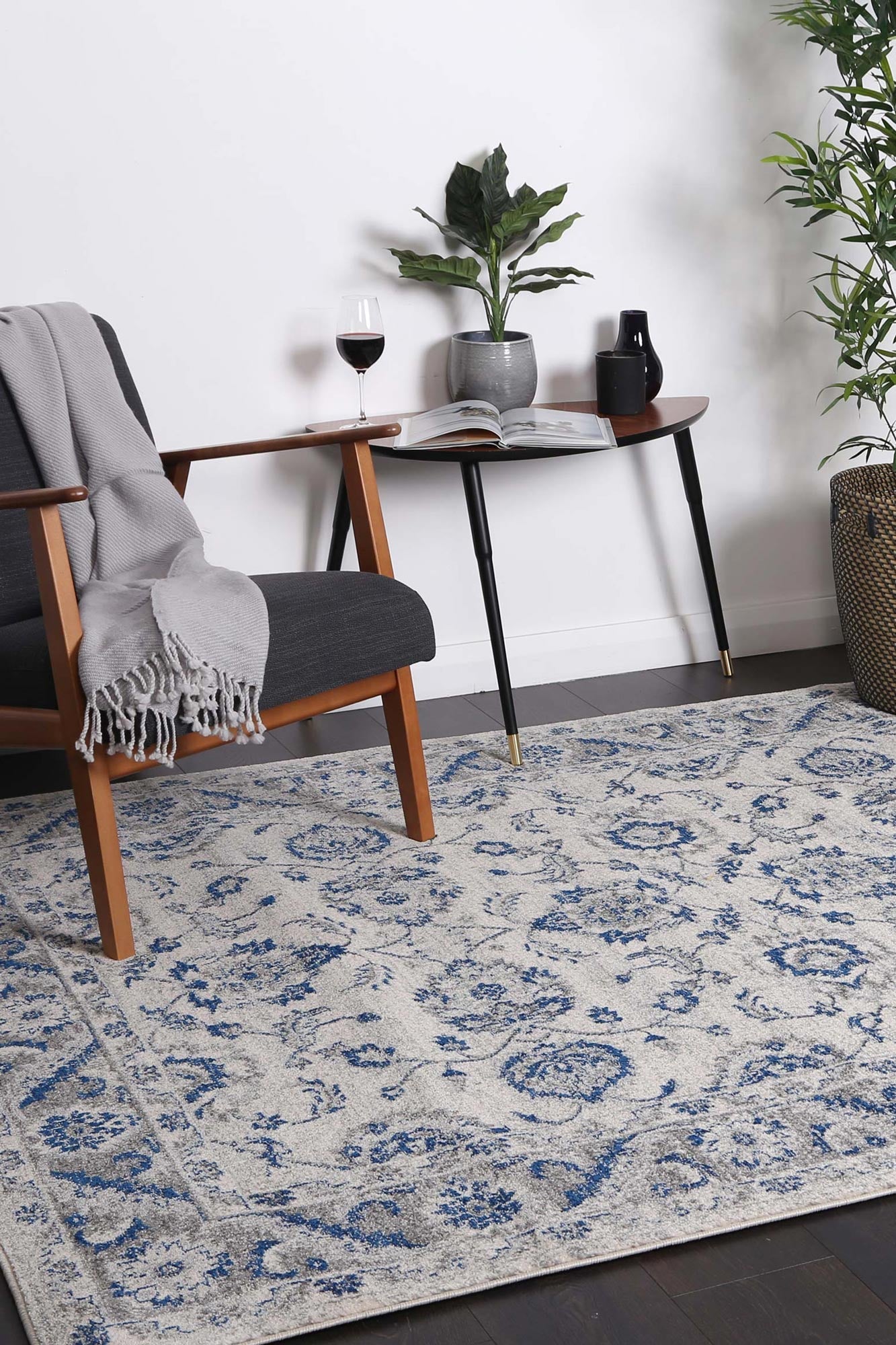 Stunning Cassandra Blue and Ivory Handmade Rug with Timeless Design