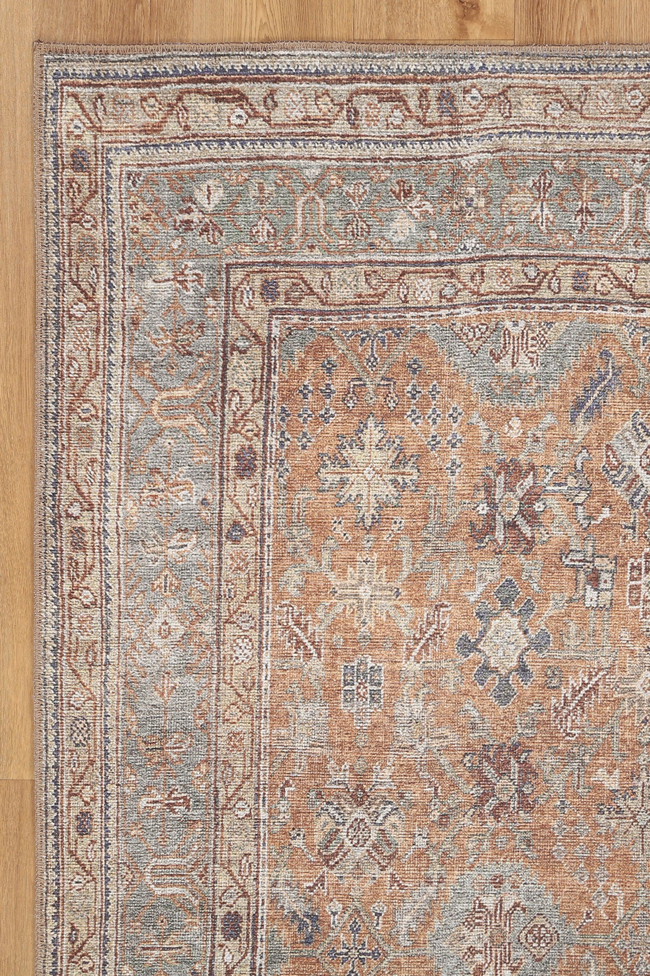 Sansa Heritage Machine-Washable and Stain-Resistant Rug