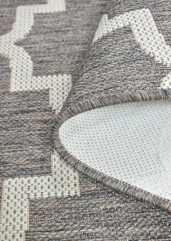 Durable and Washable 968 - W71E Alaska Beige Rug for Indoors and Outdoors