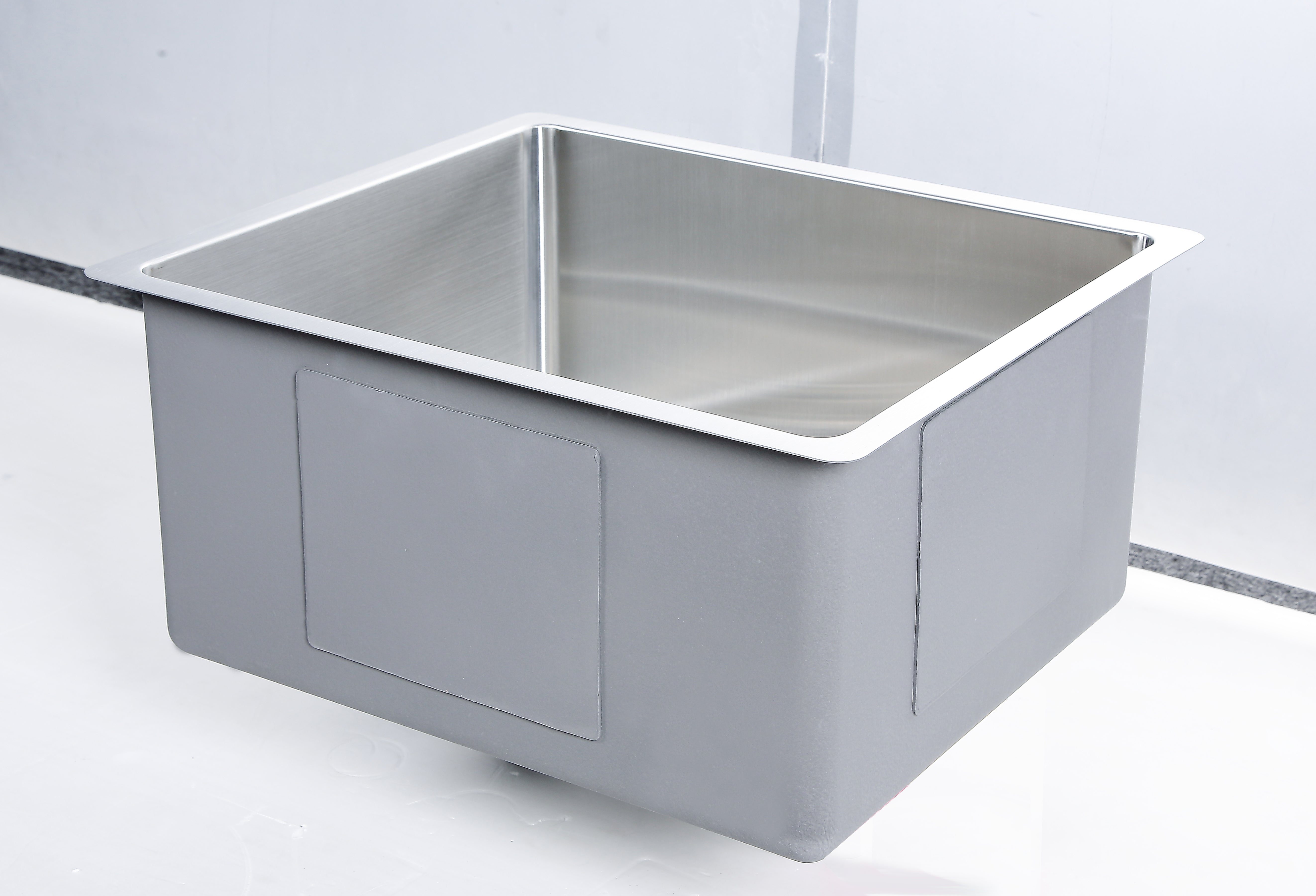 High - Quality Handmade POS 304 Stainless Steel Kitchen Sink in Multiple Sizes