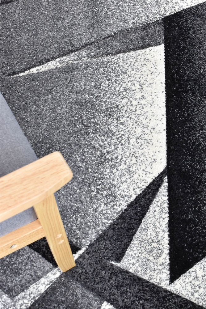 Stylish Novus 54B Rug in Light and Dark Grey Tones