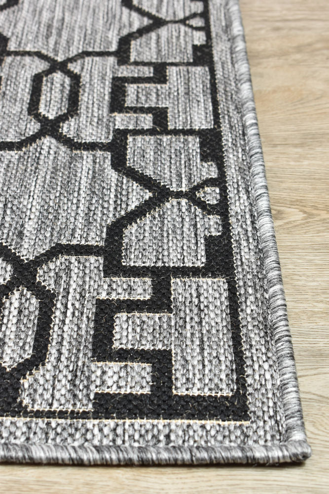 Durable and Washable Alaska Grey - Black Rug in Various Sizes