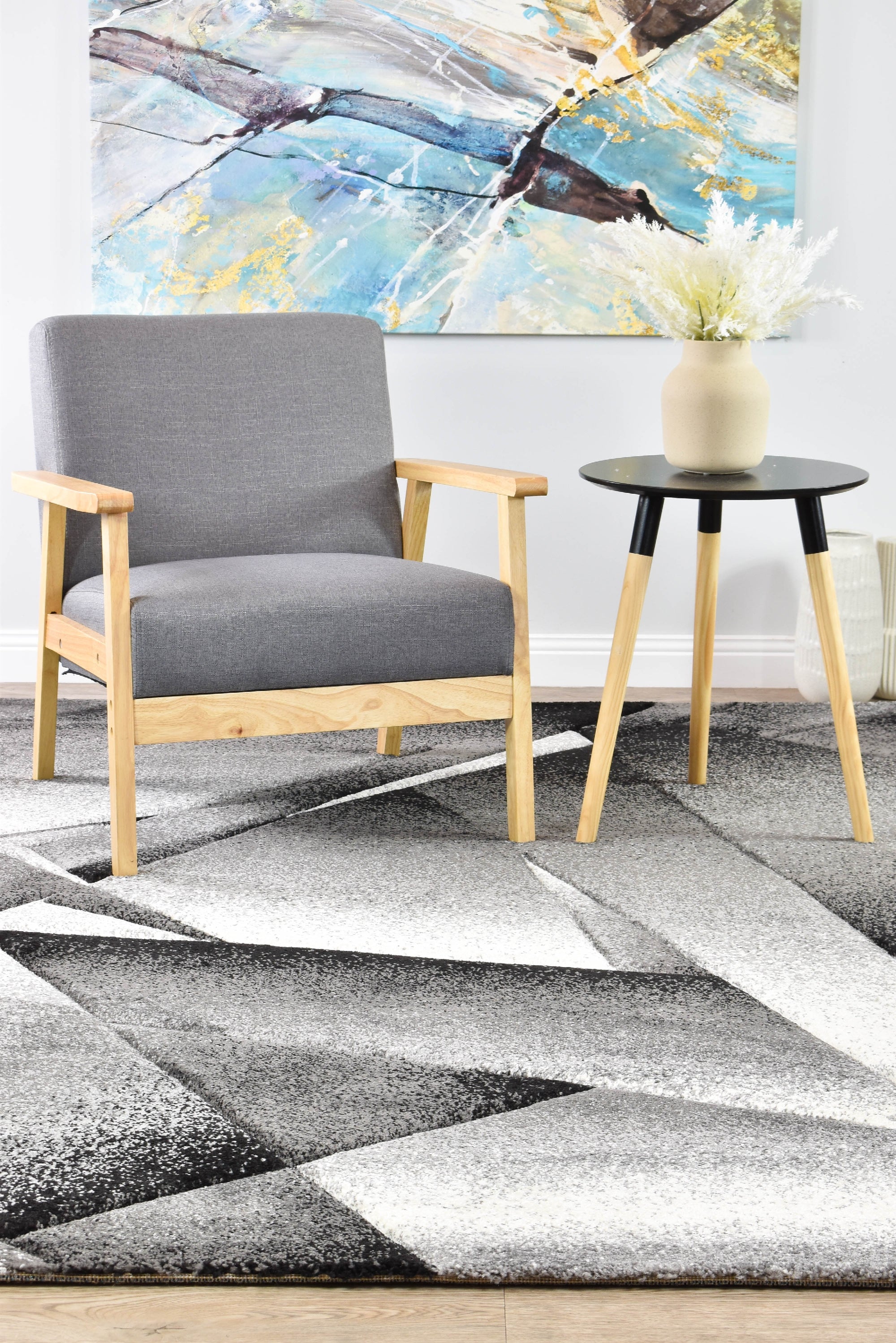 Stylish Novus 54B Rug in Light and Dark Grey Tones