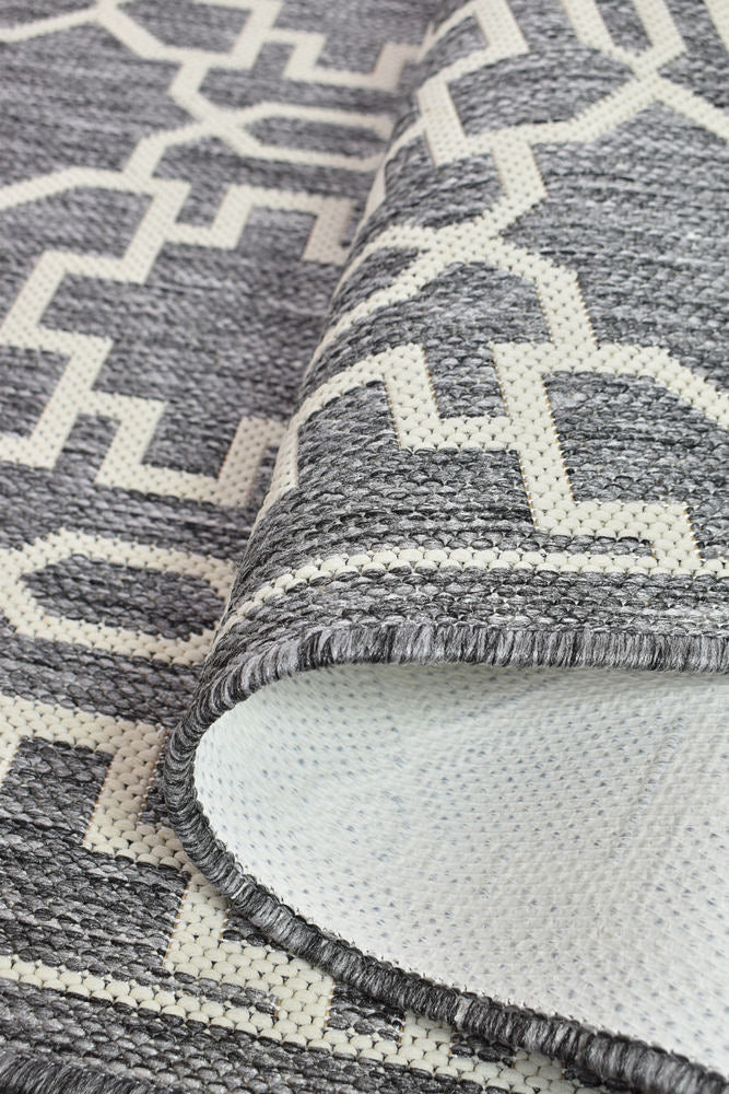 Affordable and Durable Alaska Grey Cream Polypropylene Rug for Indoor and Outdoor Use