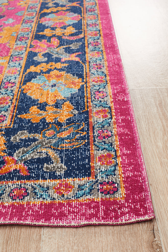 Pink Vintage-Look Eternal Whisper Corners Power-Loomed Rug