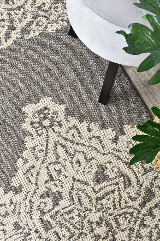 Affordable Alaska Runner Brown Cream Rug - Ideal for Indoors & Outdoors