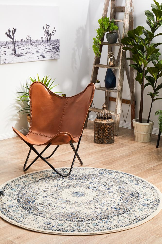 Transitional Evoke Mist White Round Rug with Artisan Craftsmanship